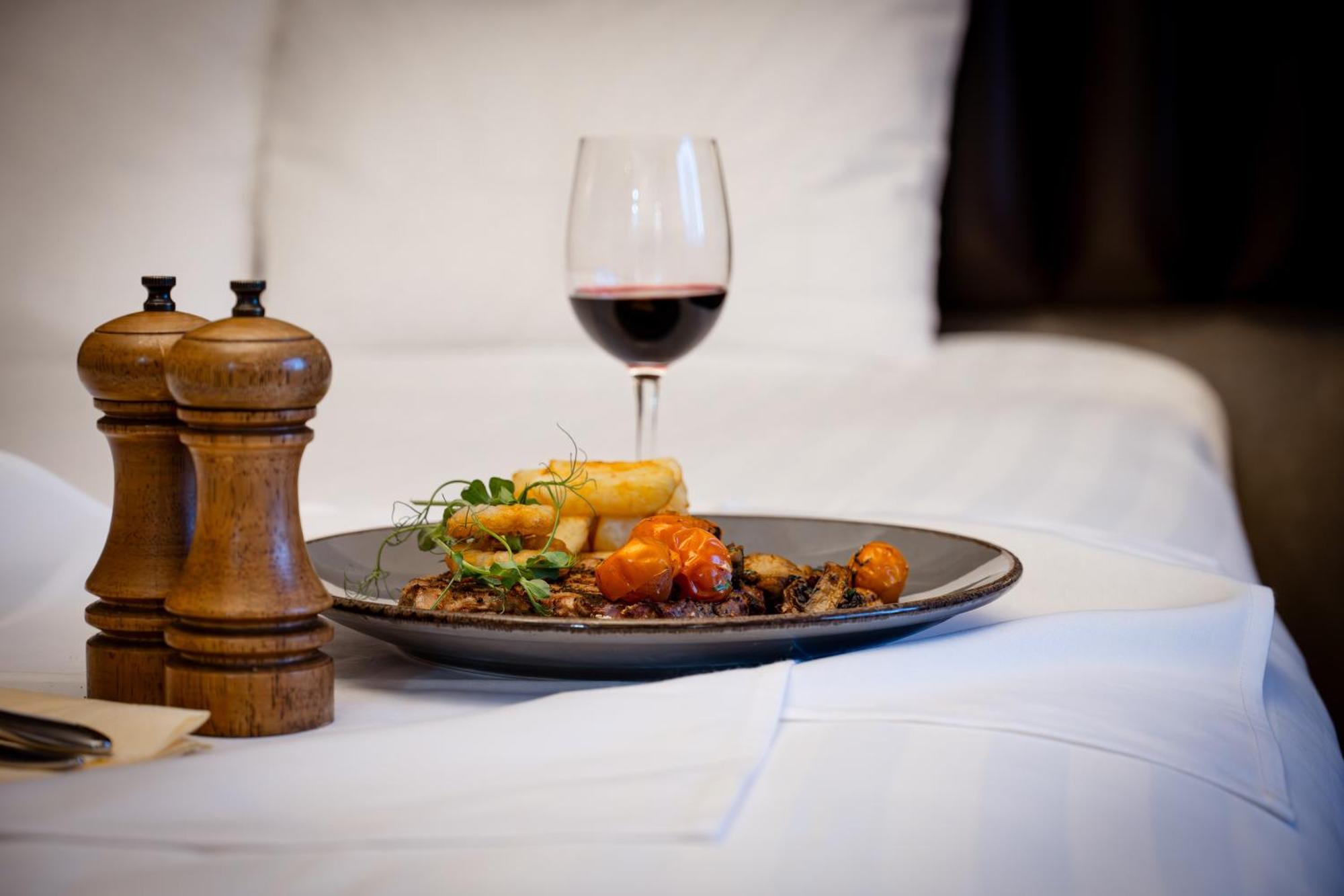The Ashbourne Hotel North Killingholme ภายนอก รูปภาพ