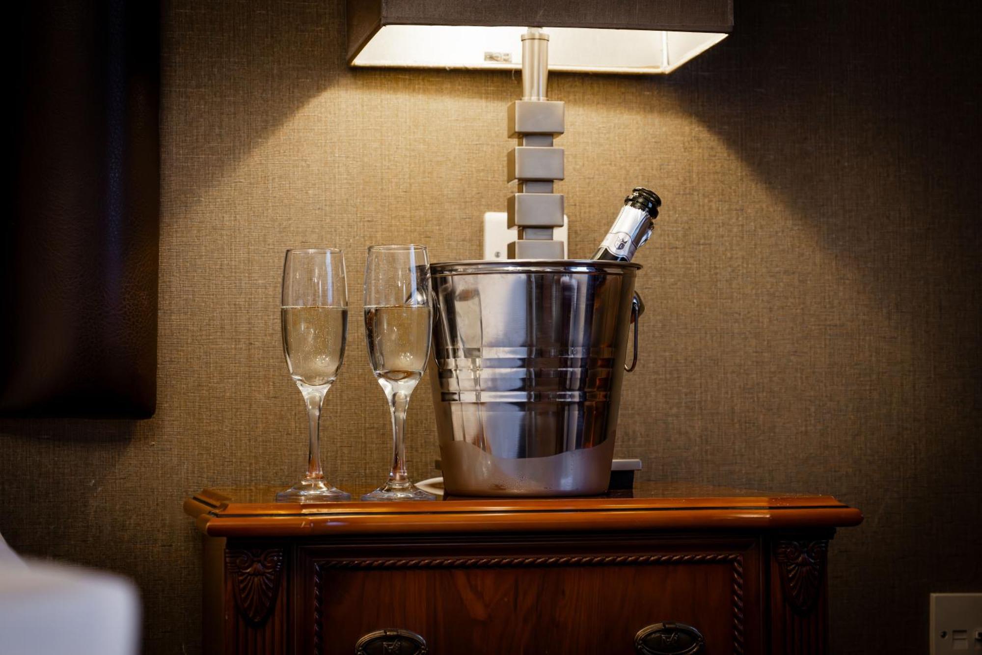 The Ashbourne Hotel North Killingholme ภายนอก รูปภาพ